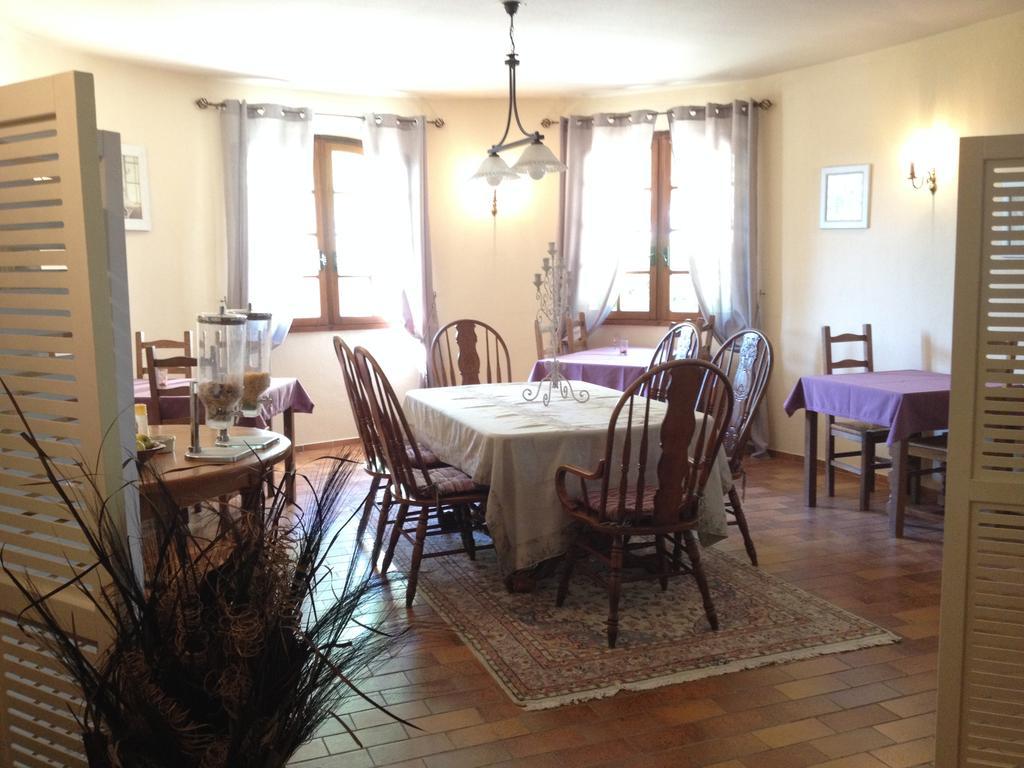Logis Du Comte Bed and Breakfast Suze-la-Rousse Eksteriør billede
