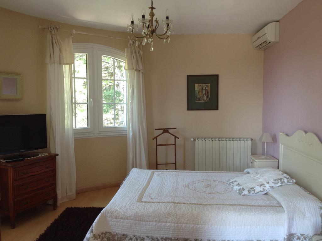 Logis Du Comte Bed and Breakfast Suze-la-Rousse Eksteriør billede
