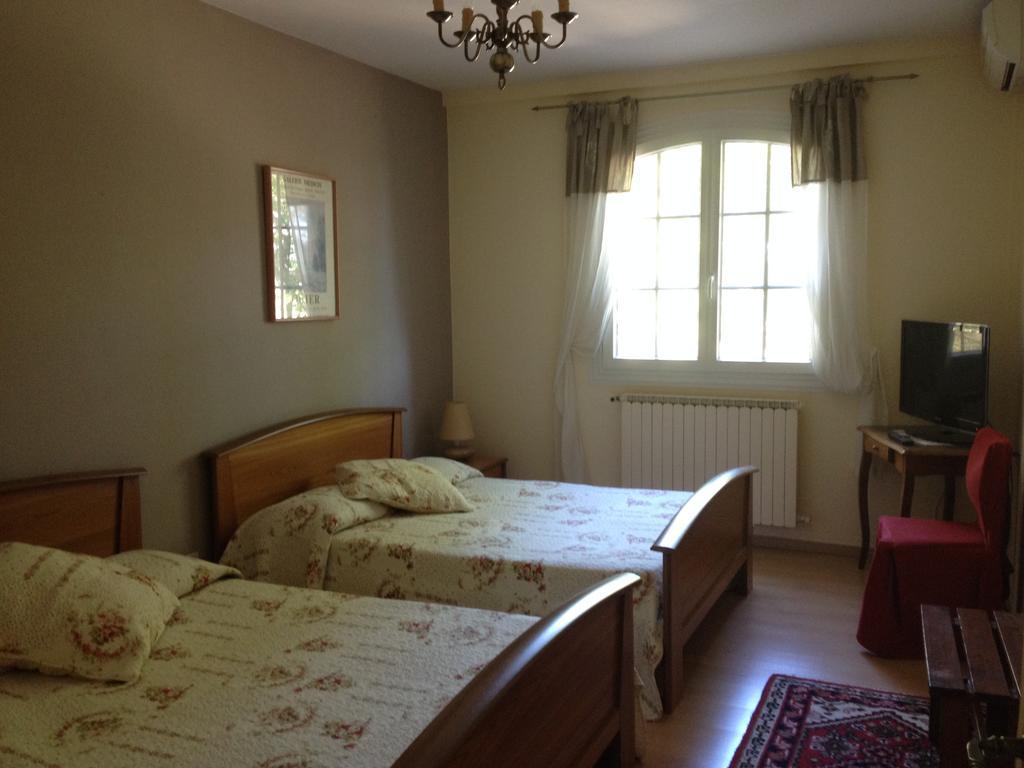 Logis Du Comte Bed and Breakfast Suze-la-Rousse Eksteriør billede